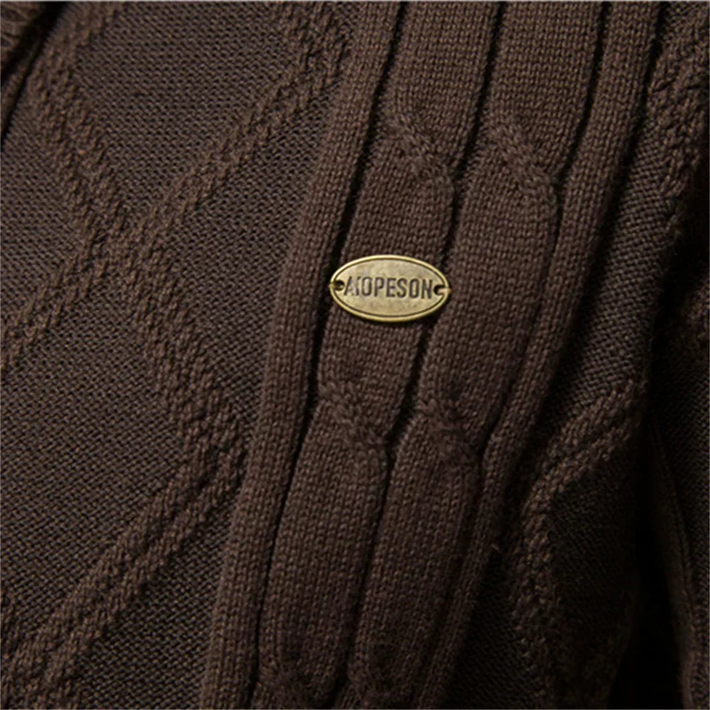 Lucien | Classic Warm Elegance Sweater