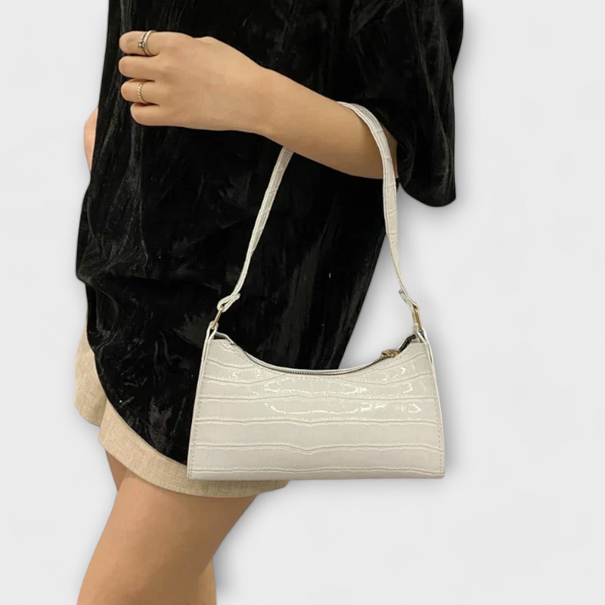 Ariana | Women’s Iconic Classic Shoulder Bag